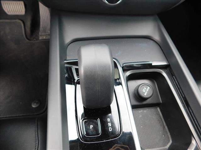 Used 2025 Volvo S60 B5 Core FWD image 18