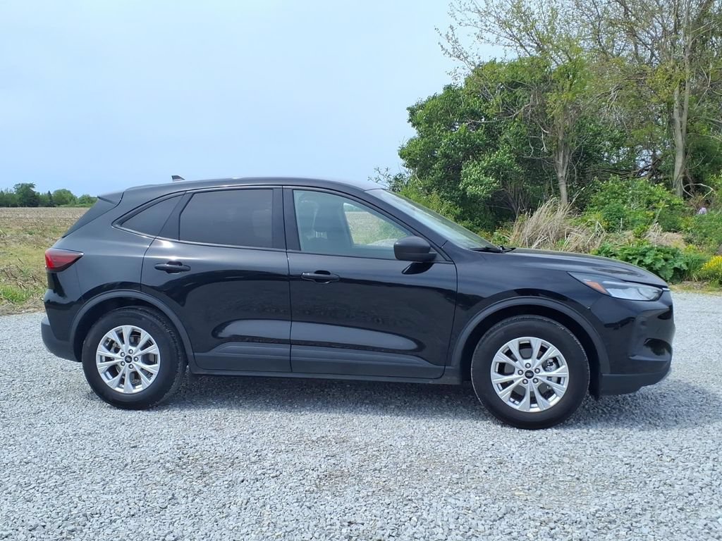 Used 2025 Ford Escape Active FWD image 4
