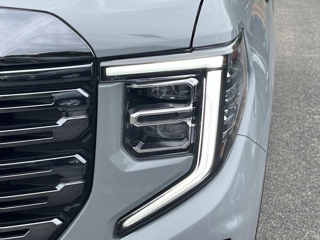 Used 2024 GMC Sierra 1500 Denali Ultimate AWD/4WD image 9