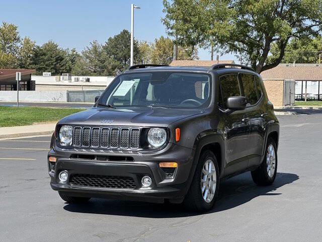 Used 2020 Jeep Renegade Latitude w/ Popular Equipment Group FWD image 9