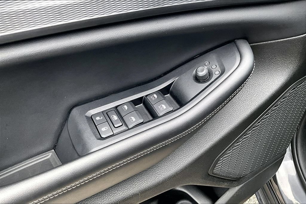 Used 2024 Jeep Grand Cherokee L Laredo AWD/4WD image 49