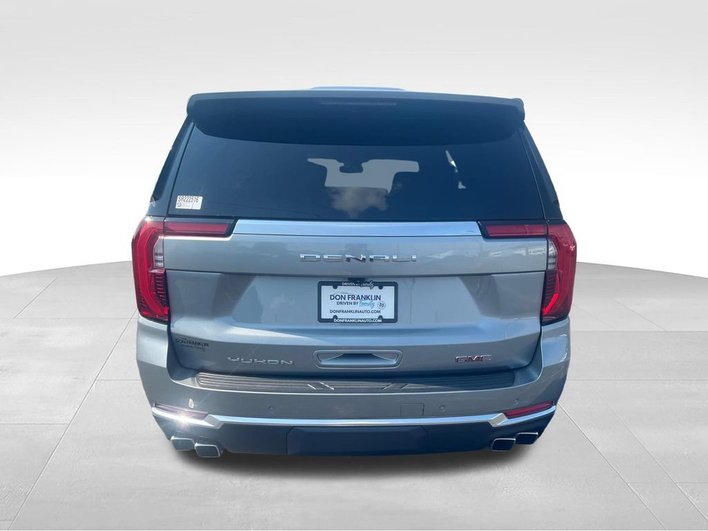Used 2025 GMC Yukon Denali AWD/4WD image 4