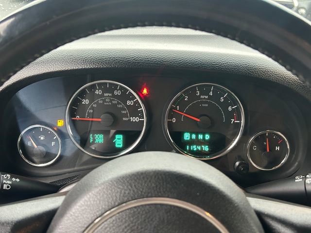 Used 2014 Jeep Wrangler Unlimited Sahara w/ Dual Top Group AWD/4WD image 22