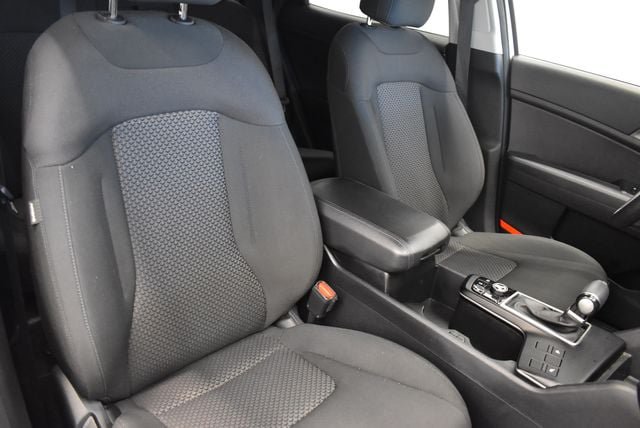 Used 2024 Kia Sportage LX AWD/4WD image 6