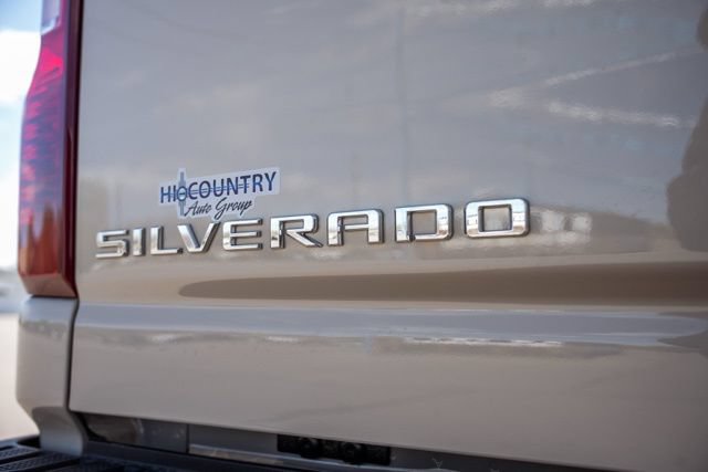 New 2026 Chevrolet Silverado 2500 Custom w/ Custom Value Package AWD/4WD image 11