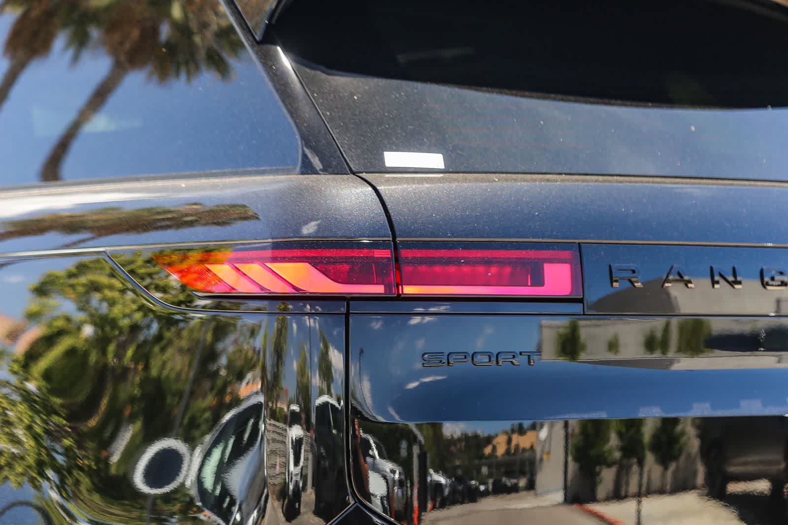 New 2026 Land Rover Range Rover Sport SE AWD/4WD image 7