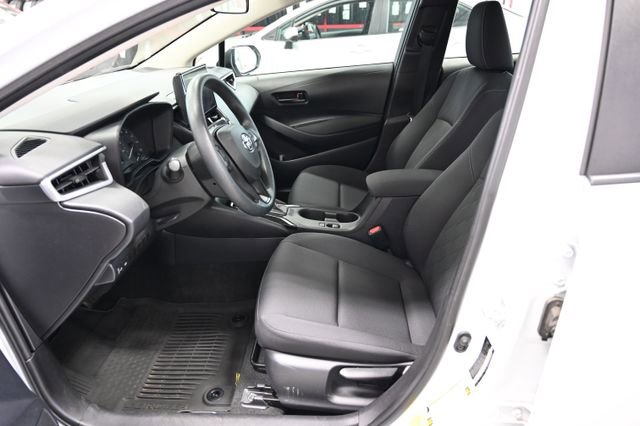 Used 2023 Toyota Corolla LE FWD image 8