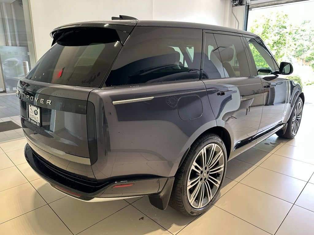 New 2025 Land Rover Range Rover Autobiography AWD/4WD image 5