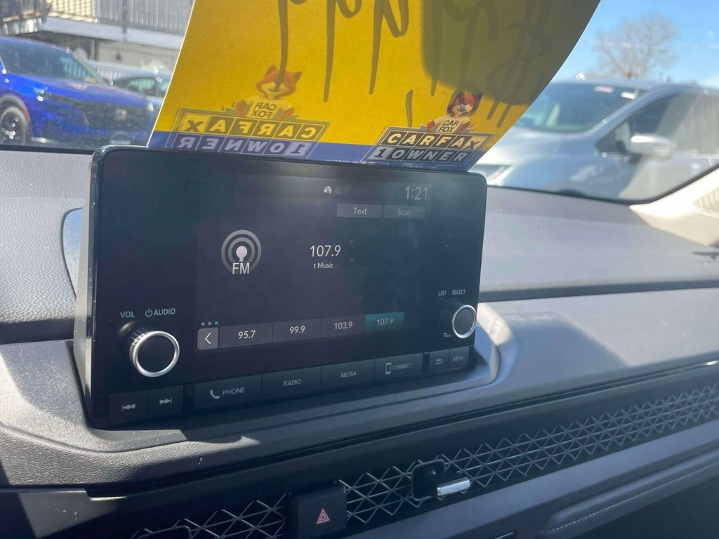 Certified 2024 Honda Accord EX image 28