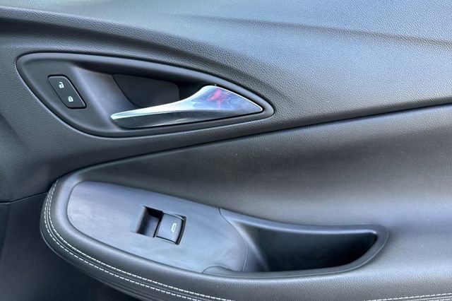 Used 2023 Buick Encore GX Select w/ Sport Touring Package AWD/4WD image 21