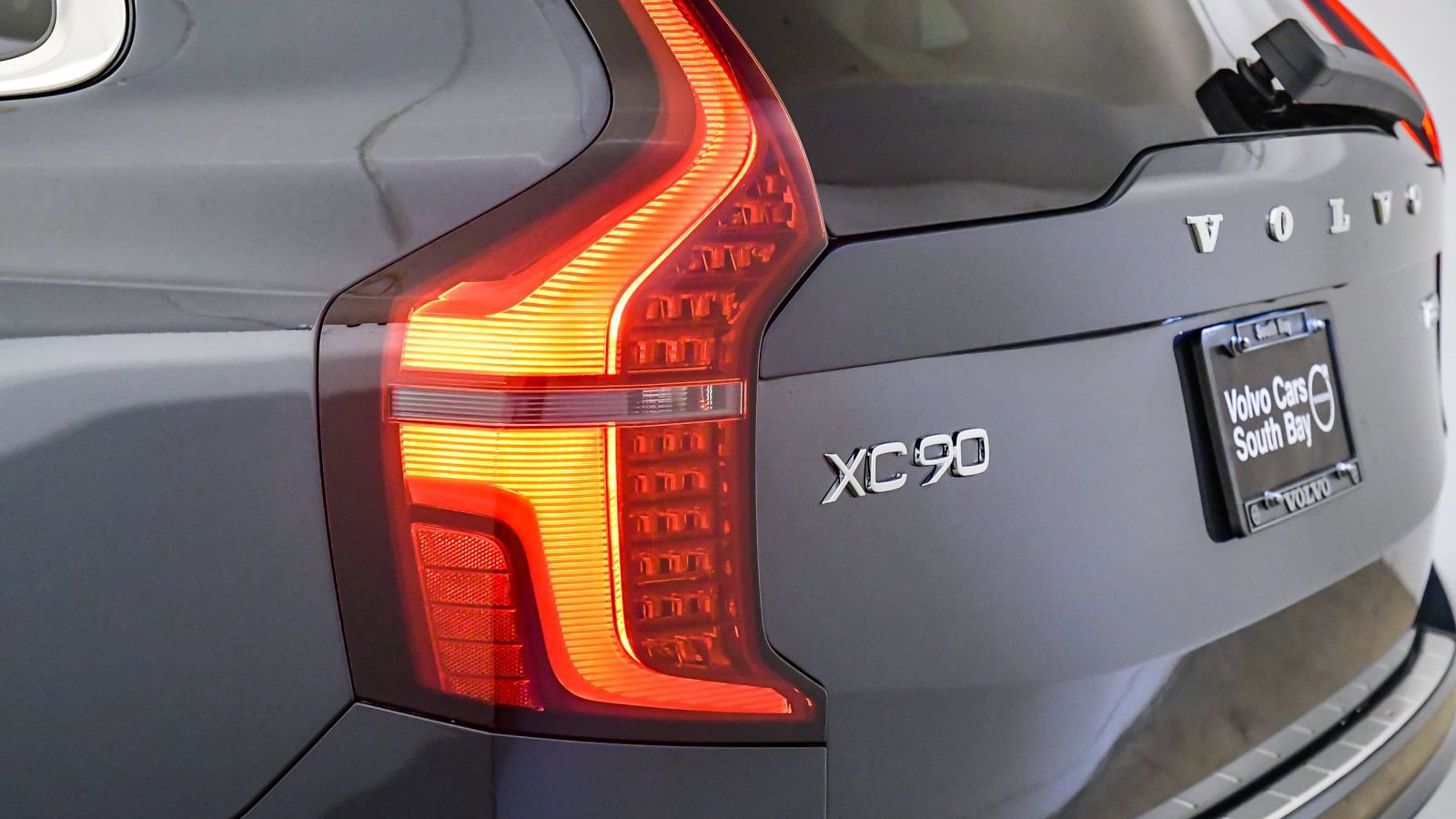 New 2026 Volvo XC90 T8 Ultra w/ Protection Package image 12