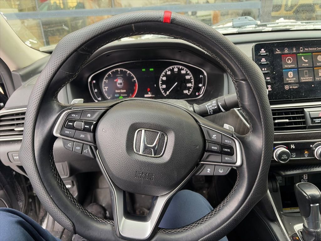 Used 2018 Honda Accord Touring image 6