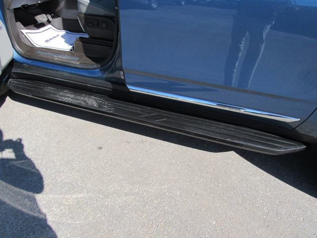 Certified 2025 GMC Yukon XL Elevation w/ Elevation Premium Package image 10