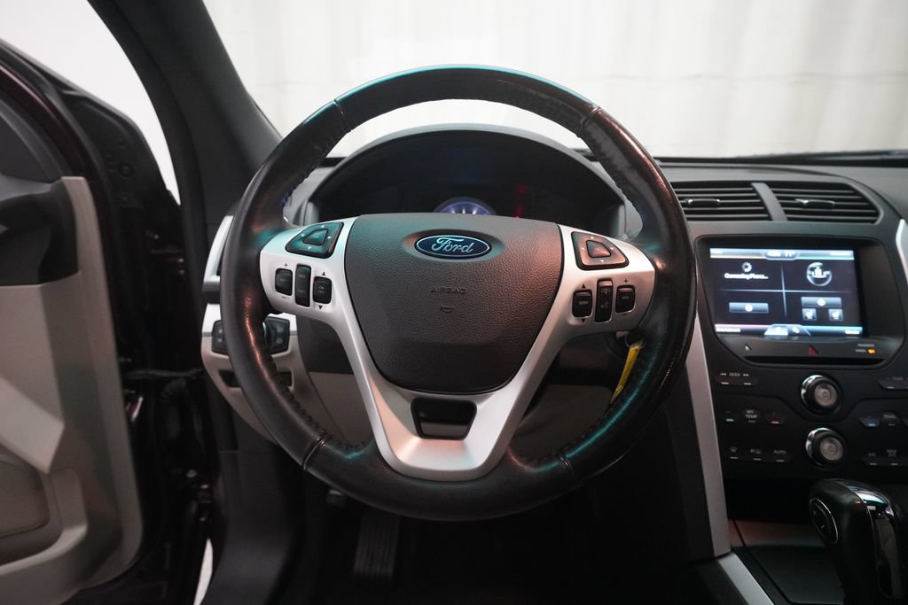 Used 2011 Ford Explorer XLT w/ 202A Rapid Spec Order Code AWD/4WD image 4