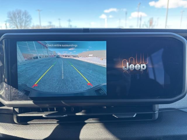 Used 2024 Jeep Gladiator Sport image 21