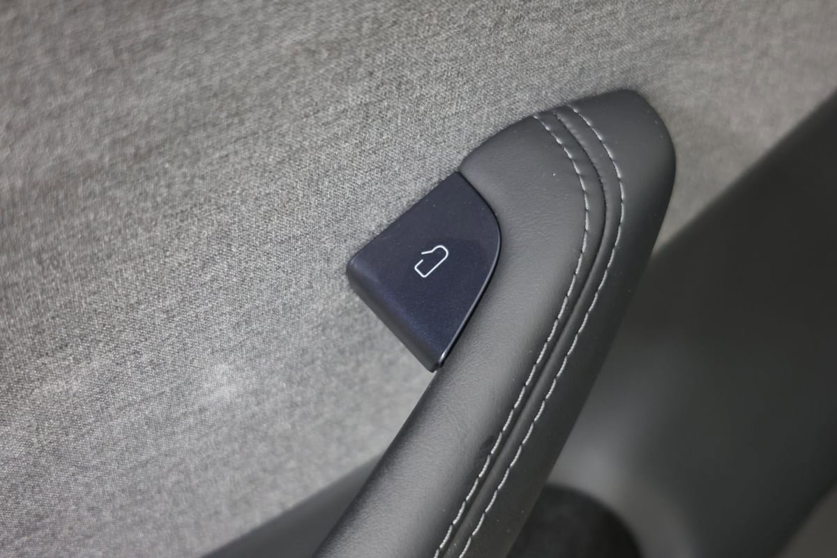 Used 2025 Tesla Model 3 RWD image 21