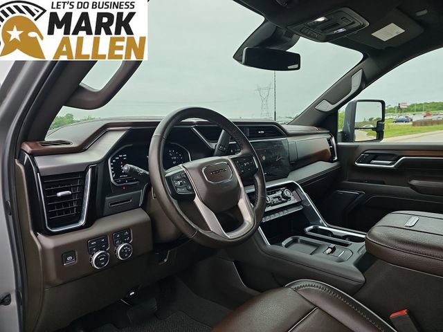 Used 2024 GMC Sierra 3500 Denali AWD/4WD image 10