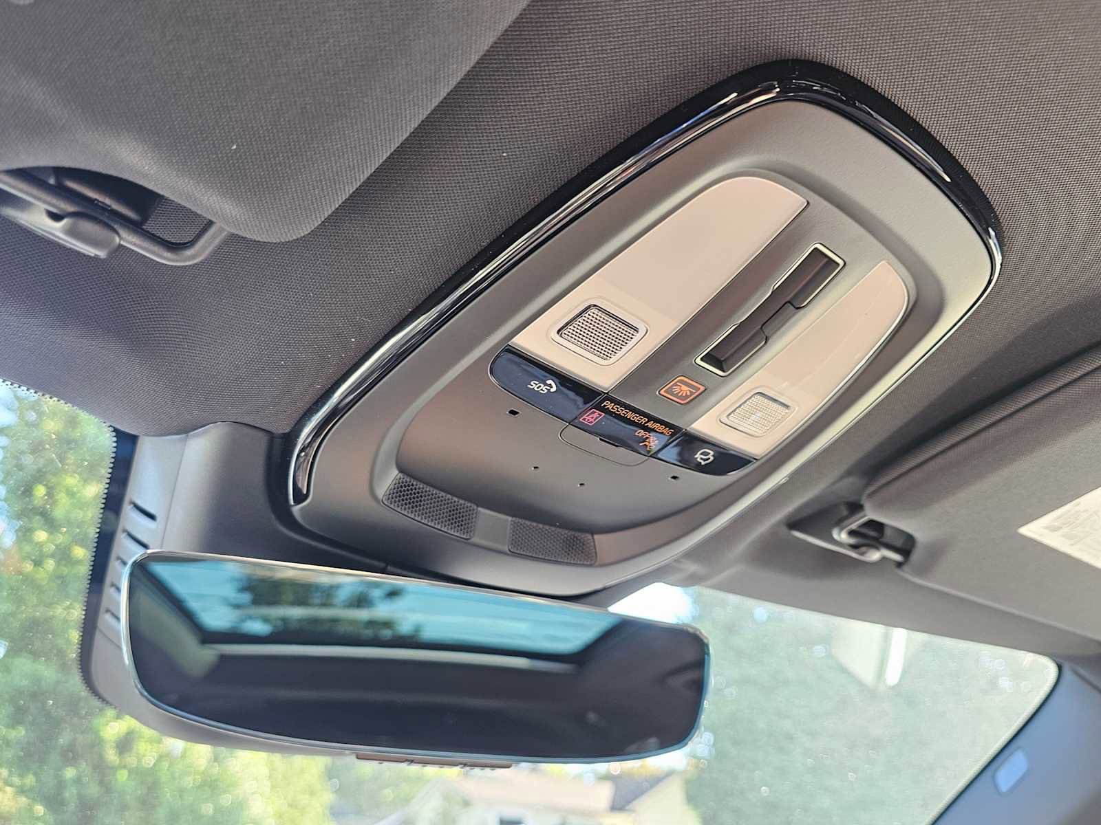 New 2026 Volvo XC90 B6 Plus w/ Protection Package Premier image 26