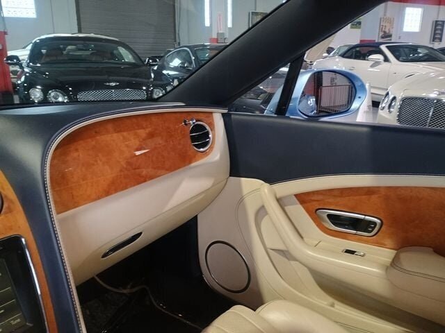 Used 2016 Bentley Continental GT AWD/4WD image 32