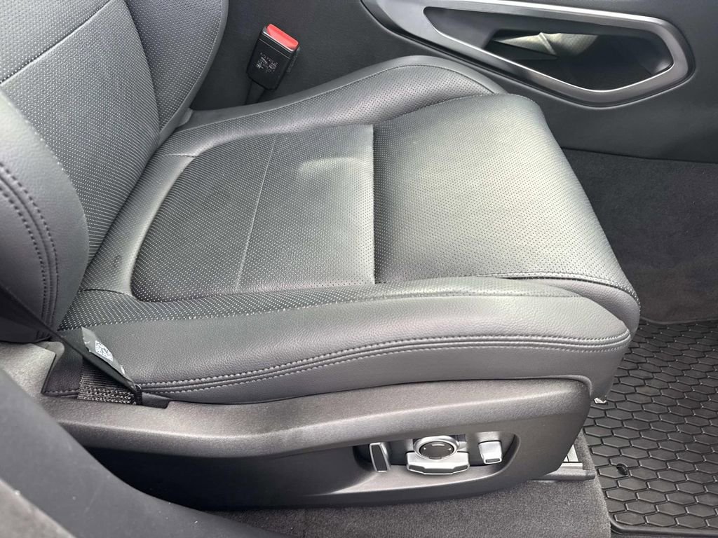 Used 2022 Jaguar F-PACE S image 12