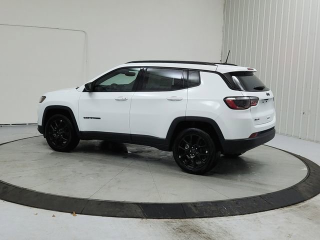 New 2026 Jeep Compass Latitude image 5