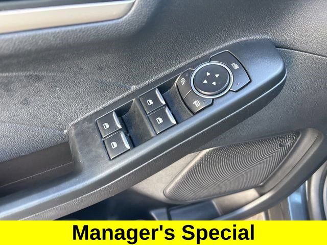 Used 2022 Ford Escape SE FWD image 14
