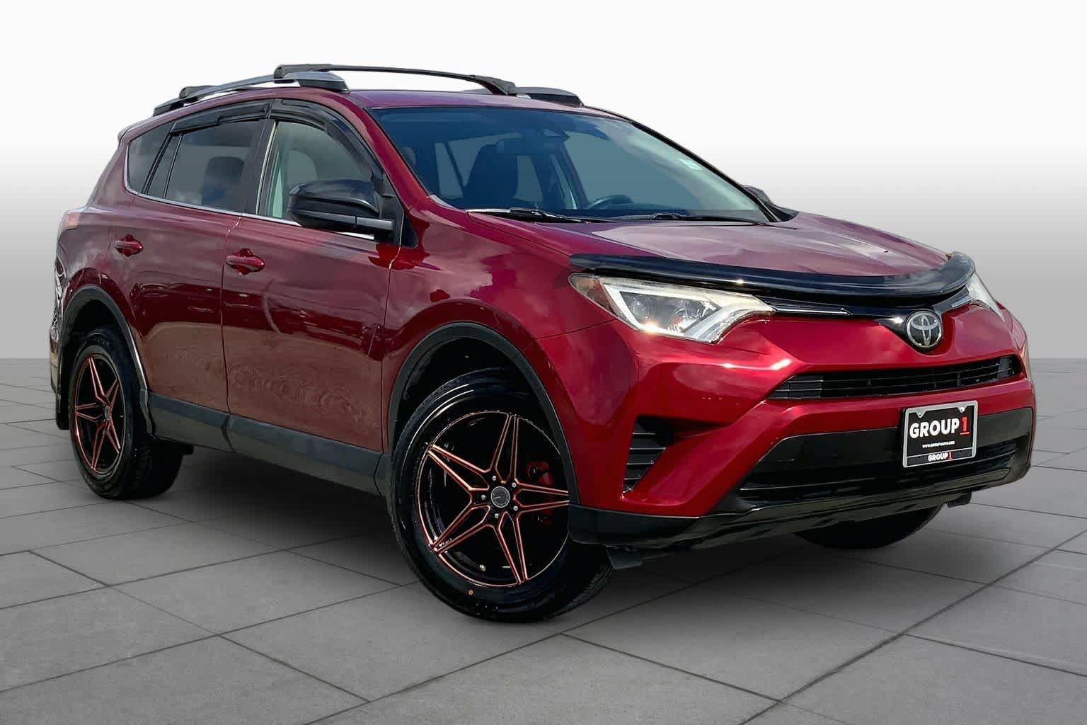 Used 2018 Toyota RAV4 LE w/ All Weather Liner Package AWD/4WD image 3