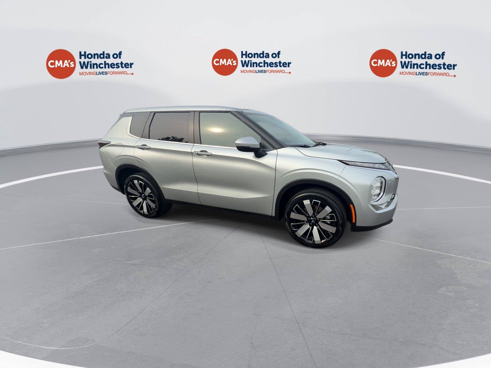 Used 2025 Mitsubishi Outlander SE AWD/4WD image 9