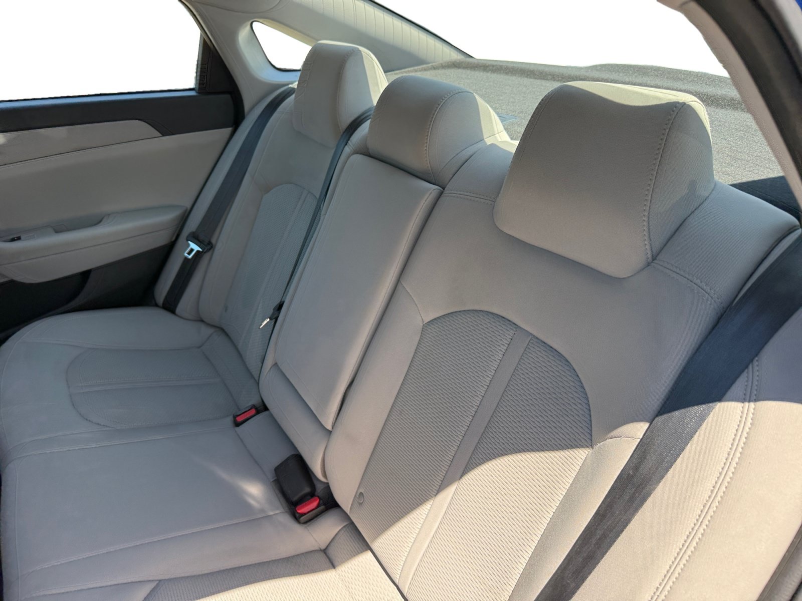 Used 2018 Hyundai Sonata SE FWD image 16