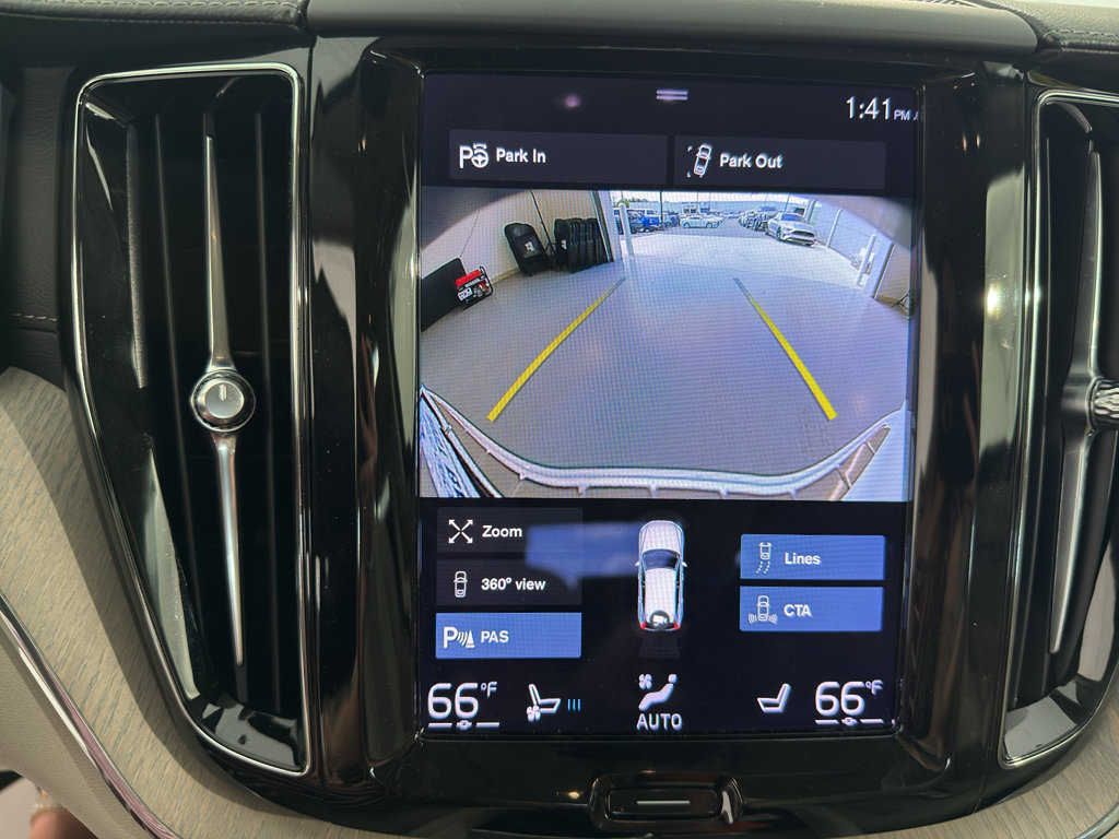 Used 2021 Volvo XC60 T5 Inscription w/ Advanced Package image 25