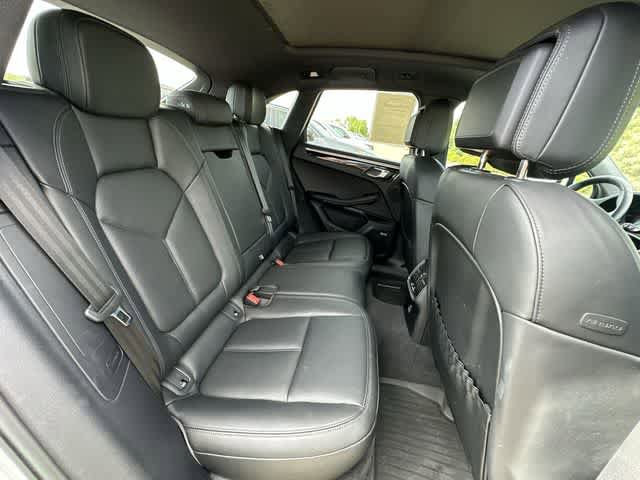 Used 2024 Porsche Macan S AWD/4WD image 23