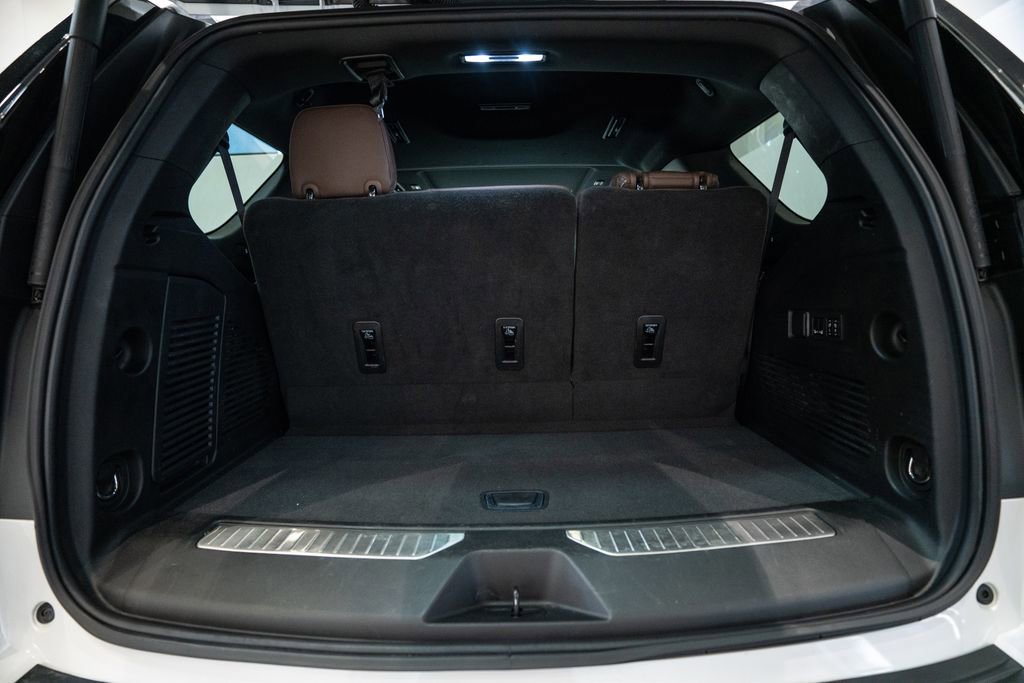 Used 2024 Chevrolet Tahoe High Country w/ Advanced Technology Package image 43