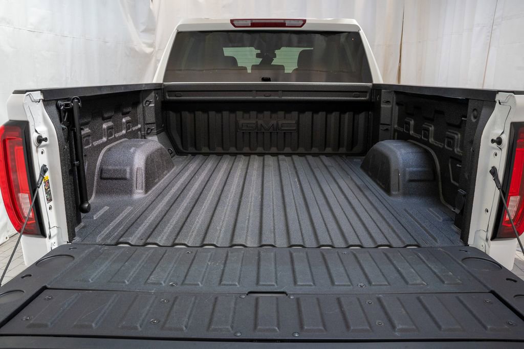 Used 2022 GMC Sierra 1500 SLT w/ SLT Convenience Package image 5