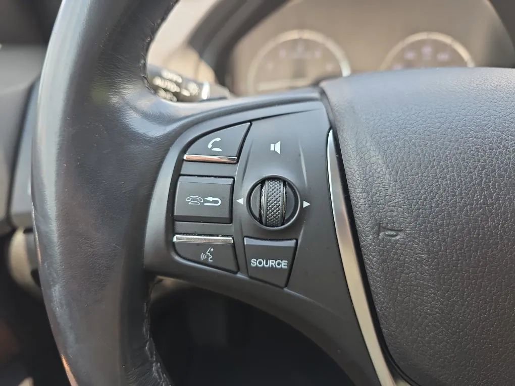 Used 2017 Acura TLX w/ Technology Package FWD image 19