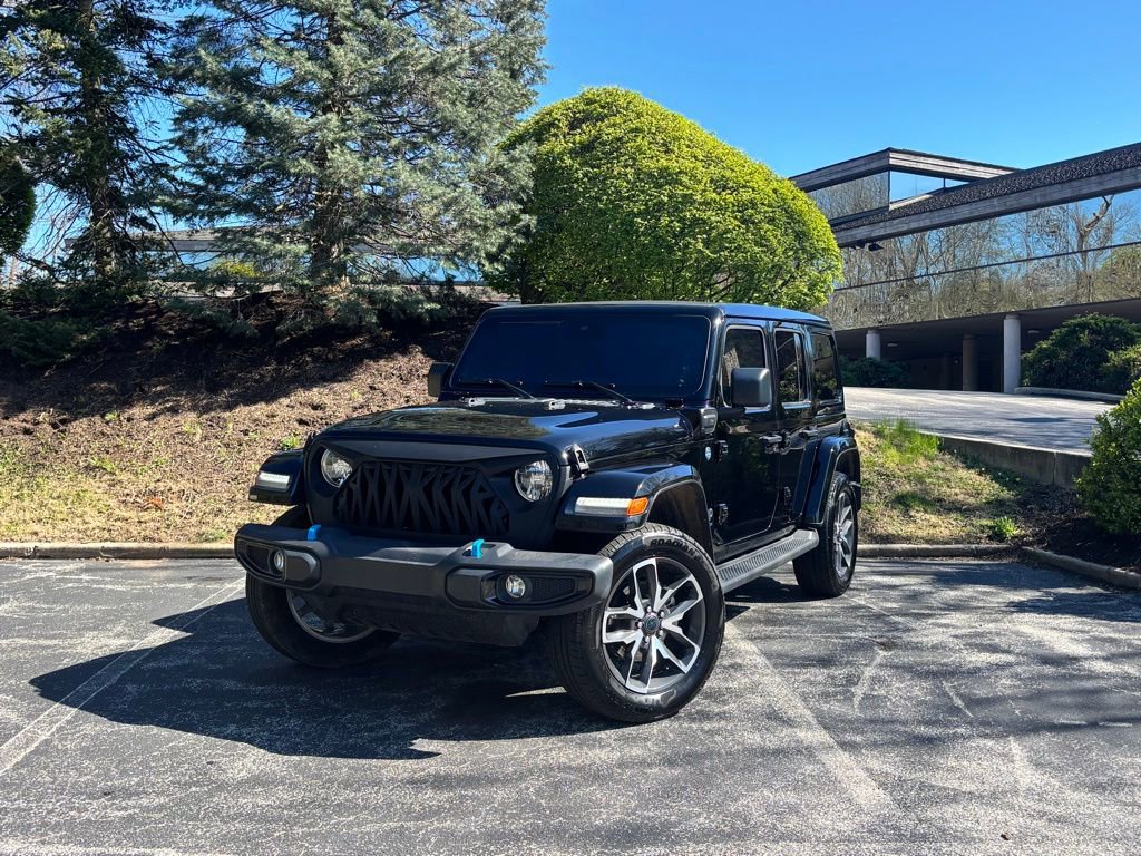 Used 2024 Jeep Wrangler Unlimited w/ Convenience Group image 3