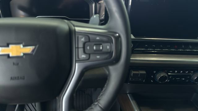 Used 2025 Chevrolet Silverado 1500 High Country w/ Technology Package image 16