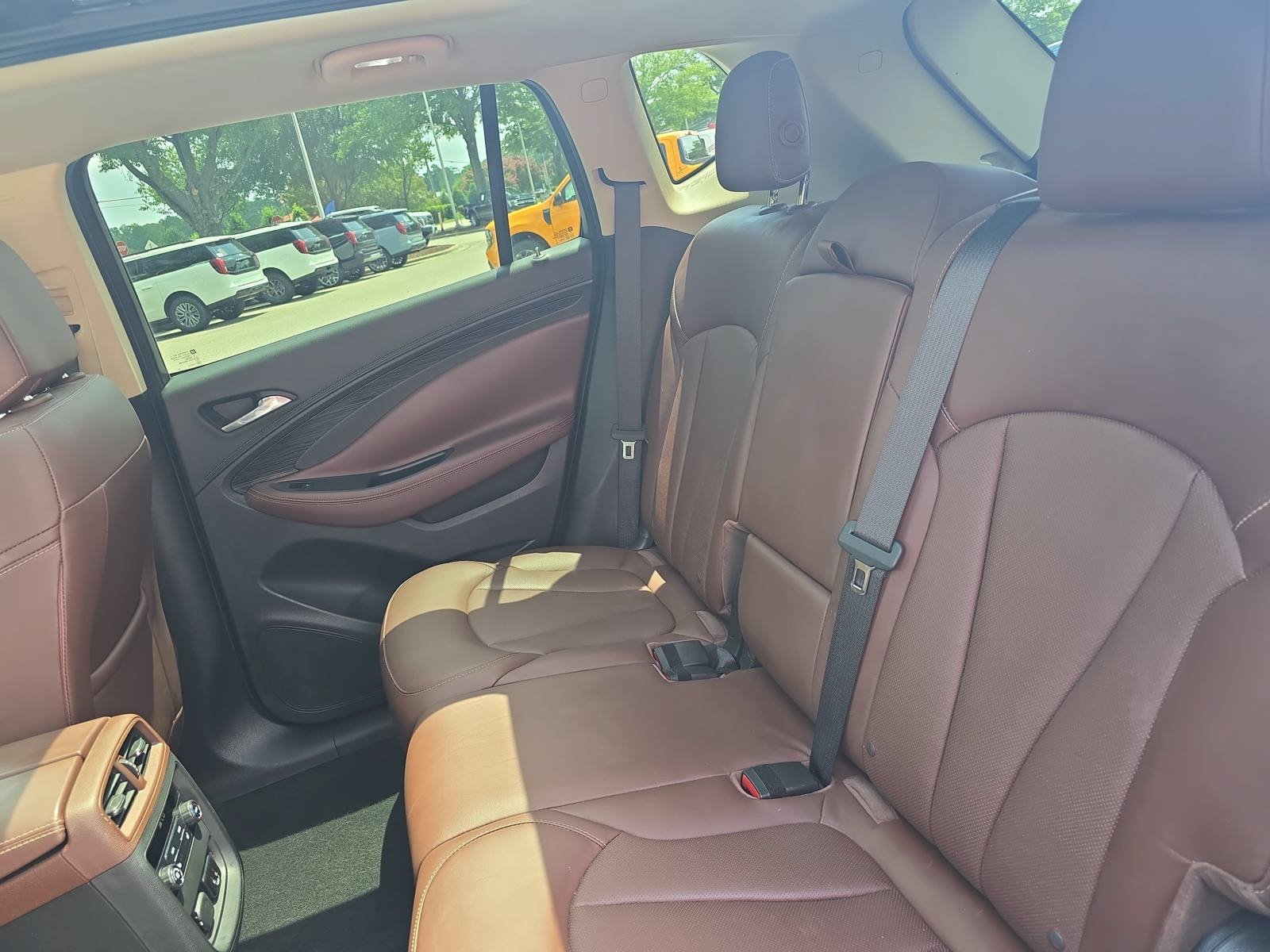 Used 2017 Buick Envision Essence w/ LPO, Cargo Package FWD image 13