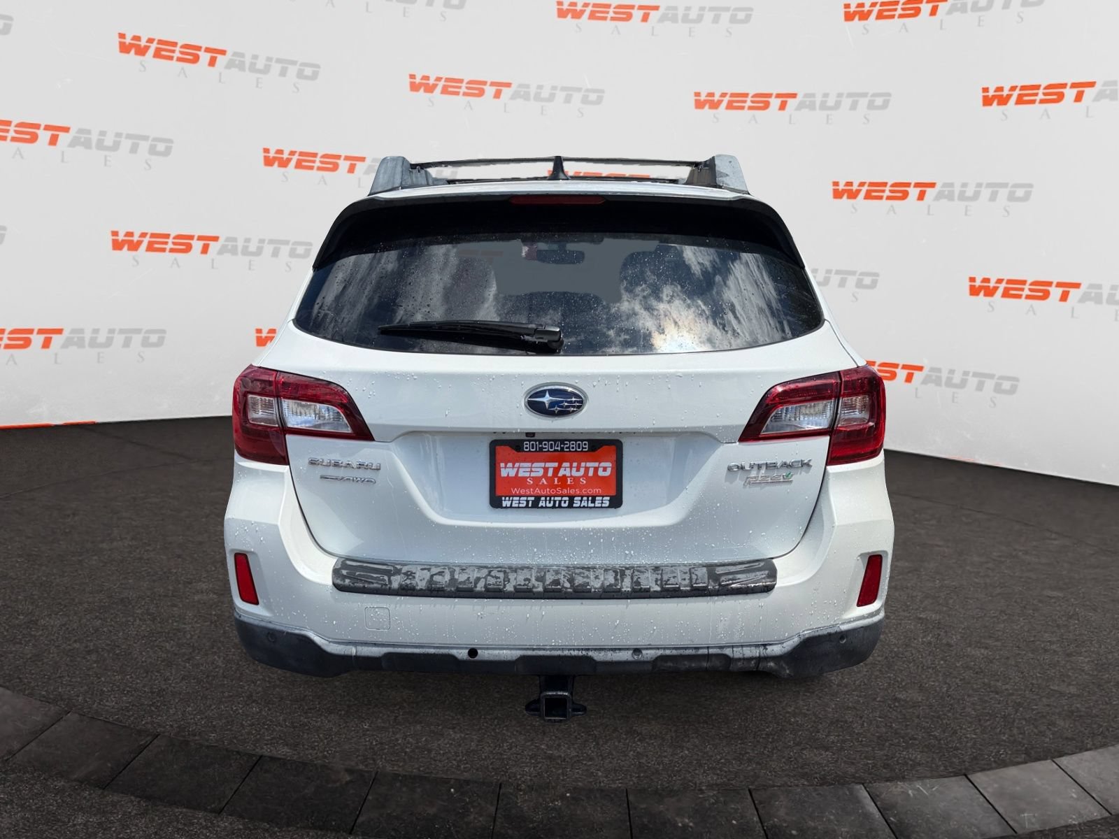 Used 2017 Subaru Outback 2.5i Limited AWD/4WD image 4