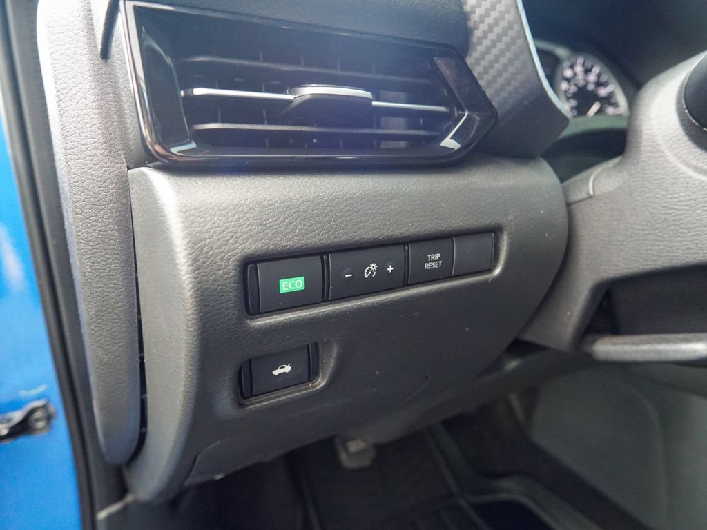 Used 2020 Nissan Sentra SV FWD image 18