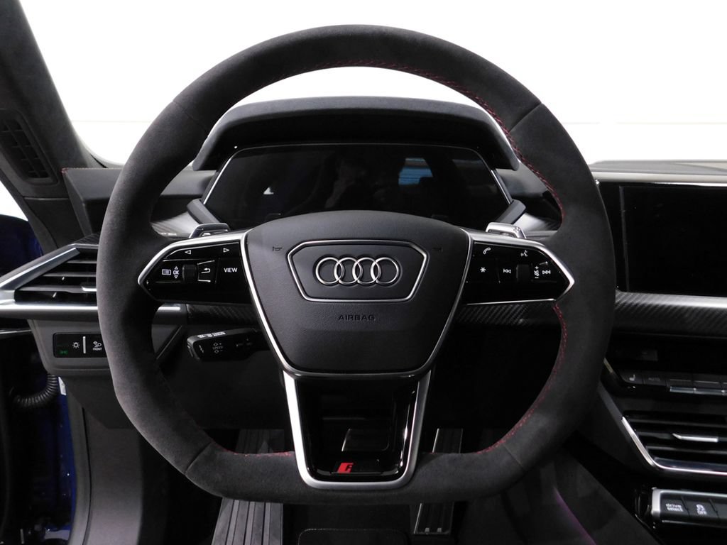 Used 2022 Audi RS e-tron GT AWD/4WD image 39