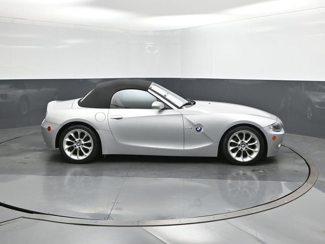 Used 2005 BMW Z4 2.5i image 26
