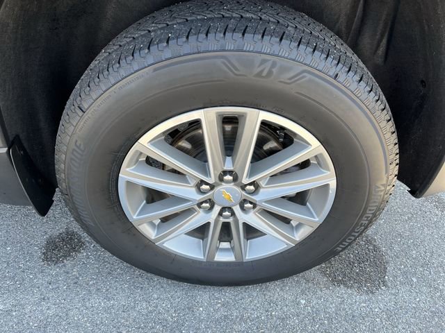 Used 2023 Chevrolet Traverse LT w/ LPO, Floor Liner Package AWD/4WD image 20
