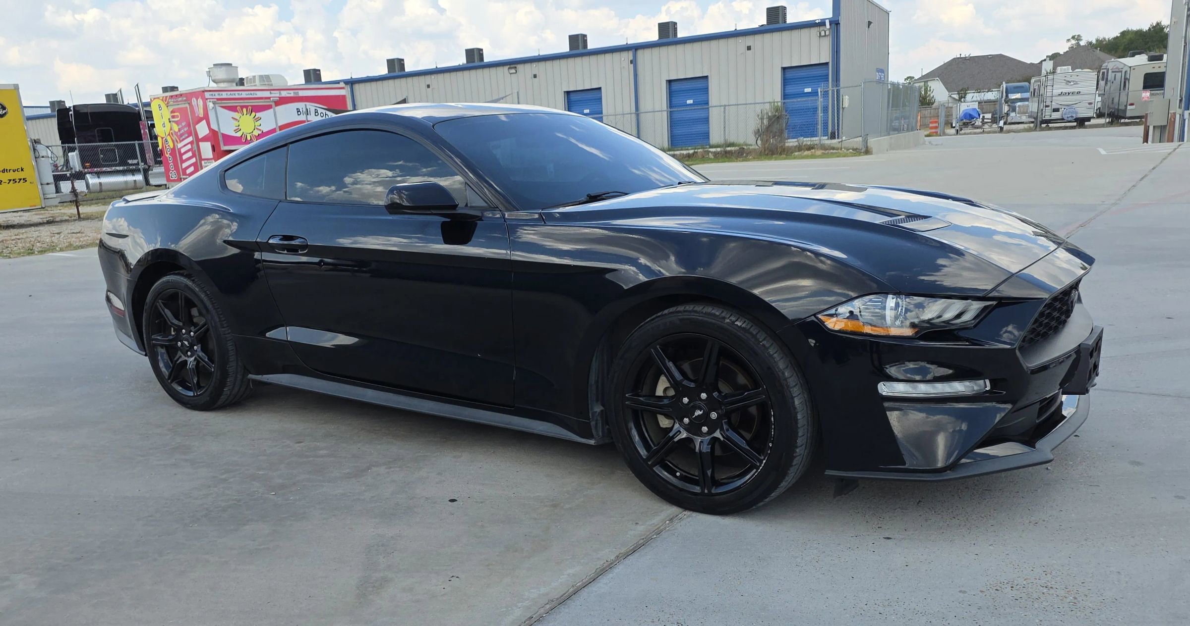Used 2019 Ford Mustang Coupe w/ Black Accent Package image 8