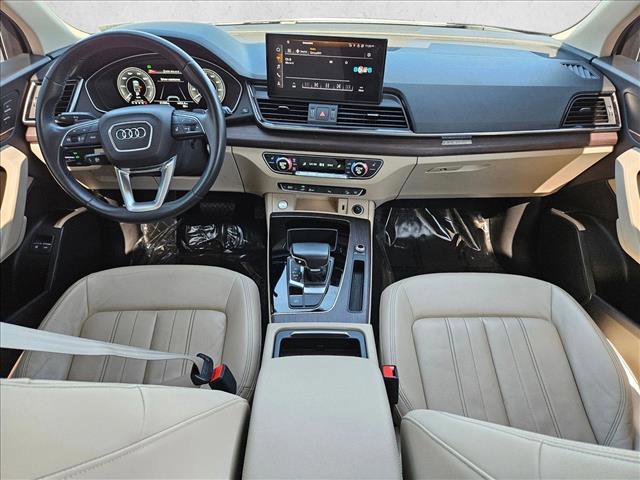 Used 2021 Audi Q5 e Premium w/ Convenience Package image 16