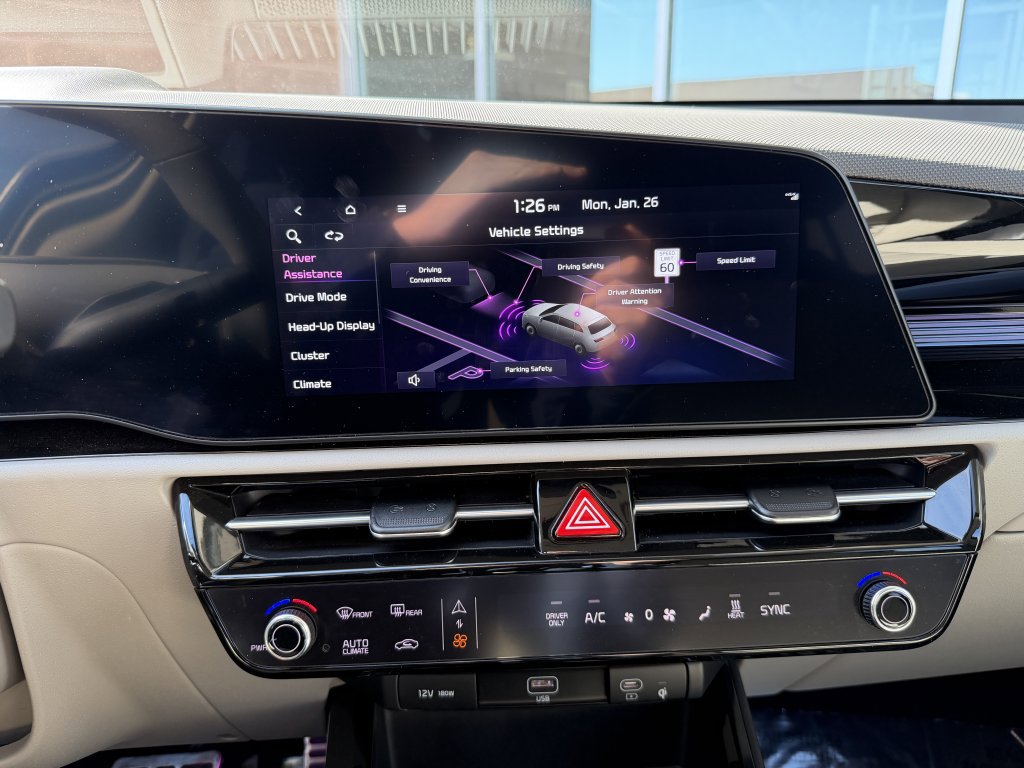 Used 2024 Kia Niro Wave w/ Wave Preserve Package image 22