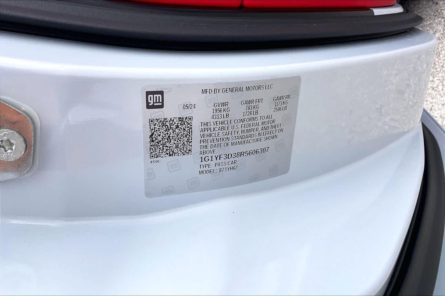 Used 2024 Chevrolet Corvette Z06 RWD image 32