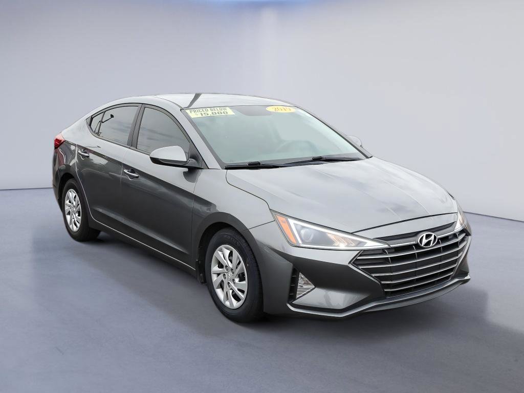 Used 2019 Hyundai Elantra SE FWD image 8