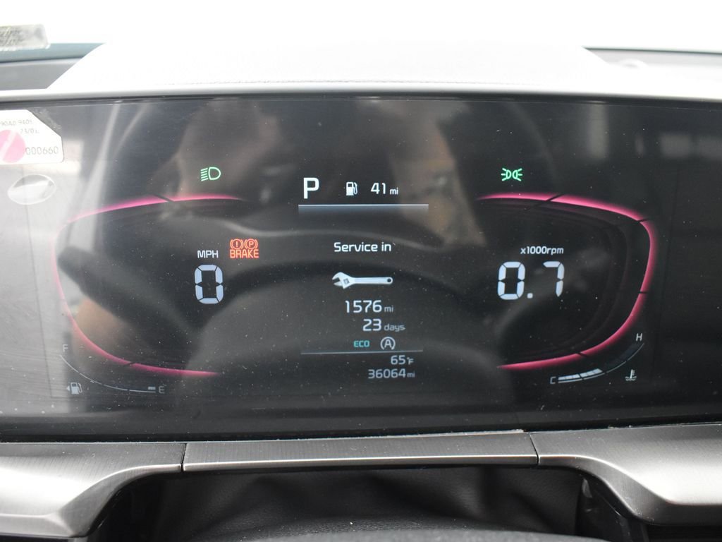 Used 2023 Kia Telluride LX image 9