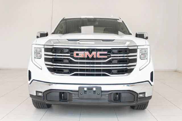 Used 2025 GMC Sierra 1500 SLT AWD/4WD image 24