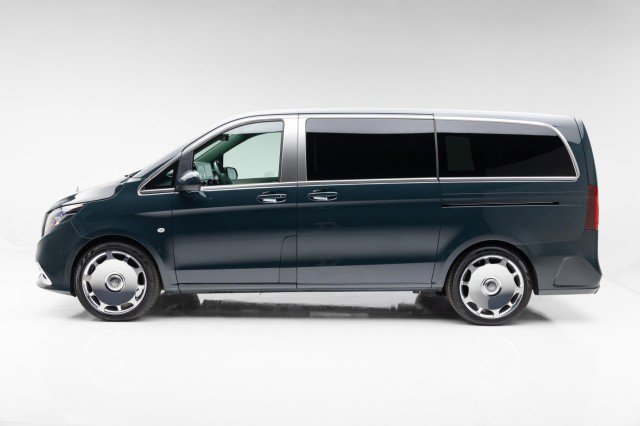 Used 2022 Mercedes-Benz Metris Passenger image 11